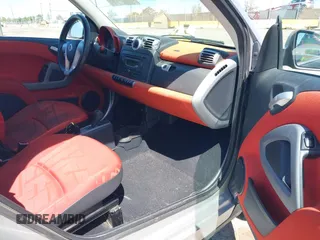 2008 Smart fortwo Pure with VIN WMEEJ31X78K180398, listed as a IAAI auction lot 42193886 with 98,136 mi miles and . Bid and sale history available at DreamBid. Image 5.