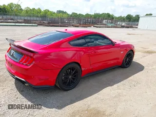2019 Ford Mustang EcoBoost z VIN 1FA6P8TH9K5124317, wystawiony jako IAAI lot #42627934 z przebiegiem 39 869 mil mil oraz . Historia ofert i sprzedaży dostępna na DreamBid. Obrazek 6.