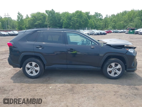 2019 Toyota RAV4 XLE z VIN 2T3P1RFV4KW033276, wystawiony jako IAAI lot #42476344 z przebiegiem 73 247 mil mil oraz . Historia ofert i sprzedaży dostępna na DreamBid. Obrazek 13.