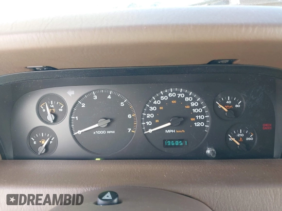 1999 Jeep Grand Cherokee Limited with VIN 1J4GW68N3XC688112, listed as a IAAI auction lot 41640033 with 196,851 mi miles. Bid and sale history available at carsss.com. Image 7.