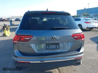 2024 Volkswagen Tiguan S with VIN 3VVRB7AX2RM053669, listed as a IAAI auction lot 41461526 with 33,358 mi miles. Bid and sale history available at carsss.com. Image 16.