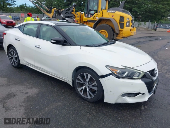 2016 Nissan Maxima Platinum with VIN 1N4AA6AP9GC403960, listed as a IAAI auction lot 42781654 with 19,699 mi miles and . Bid and sale history available at DreamBid. Image 1.