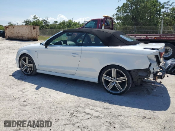 2018 Audi A3 Cabriolet Premium Plus z VIN WAUY8LFF5J1080641, wystawiony jako Copart lot #54944945 z przebiegiem 28 462 mil mil oraz Szkody całkowita. Historia ofert i sprzedaży dostępna na DreamBid. Obrazek 2.