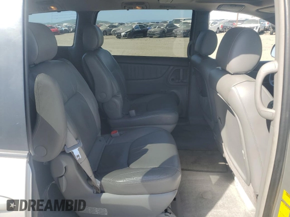2008 Toyota Sienna XLE with VIN 5TDZK22C18S125019, listed as a Copart auction lot 52600125 with 117,043 mi miles and Salvage Title. Bid and sale history available at carsss.com. Image 10.