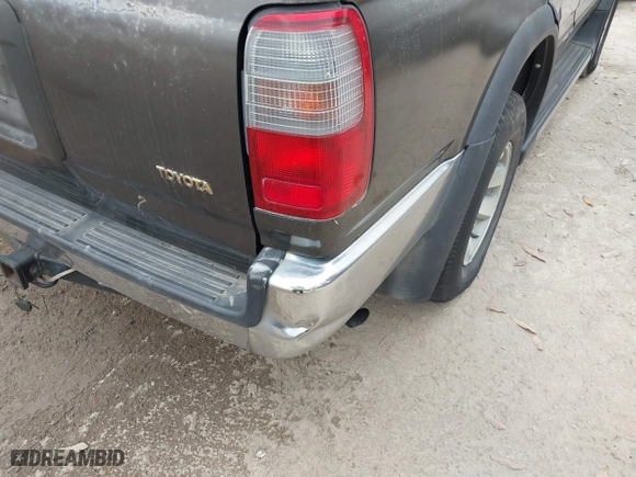1997 Toyota 4Runner SR5 with VIN JT3GN86R1V0048834, listed as a IAAI auction lot 41715917 with 369,366 mi miles. Bid and sale history available at carsss.com. Image 6.