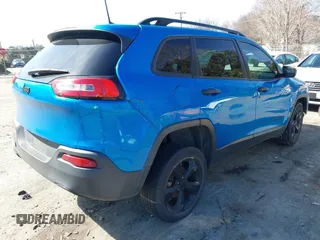 2017 Jeep Cherokee Sport z VIN 1C4PJLAB3HW643514, wystawiony jako IAAI lot #41596841 z przebiegiem 207 935 mil mil oraz . Historia ofert i sprzedaży dostępna na DreamBid. Obrazek 4.