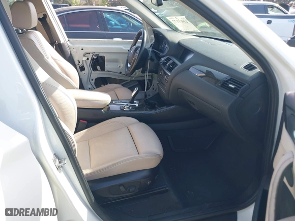 2011 BMW X3 28i with VIN 5UXWX5C52BL715405, listed as a IAAI auction lot 41915177 with 142,199 mi miles. Bid and sale history available at carsss.com. Image 5.