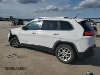 2017 Jeep Cherokee Latitude z VIN 1C4PJLCB6HW566120, wystawiony jako Copart lot #56361185 z przebiegiem 86 880 mil mil oraz Szkoda całkowita • Salvage title. Historia ofert i sprzedaży dostępna na DreamBid. Obrazek 2.