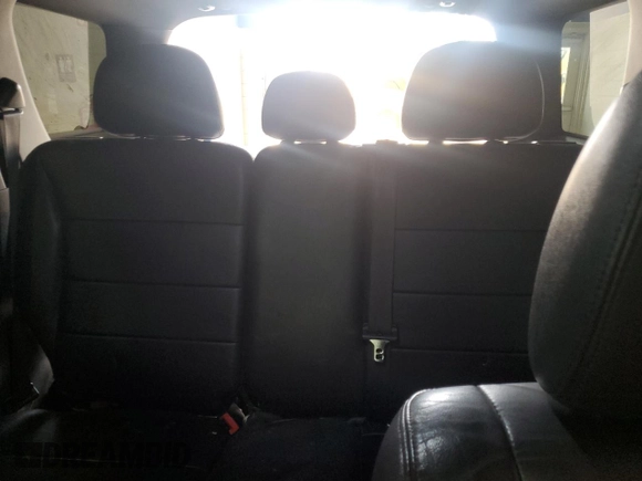 2010 Ford Escape Limited z VIN 1FMCU9EG4AKC43050, wystawiony jako Copart lot #60251495 z przebiegiem 174 550 mil mil oraz Szkoda całkowita • Salvage title. Historia ofert i sprzedaży dostępna na DreamBid. Obrazek 10.