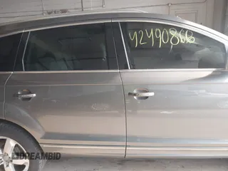 2015 Audi Q7 Premium Plus с VIN WA1LGAFE9FD025864, выставлен на аукционе IAAI как лот 42490868 с пробегом 67 739 миль миль и . История ставок и продаж доступна на DreamBid. Изображение 13.
