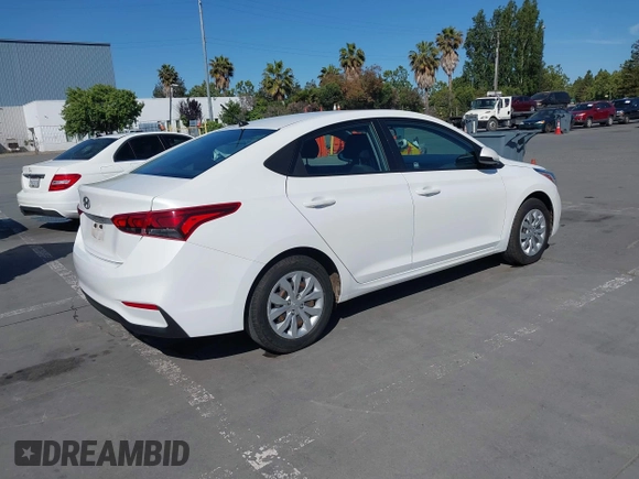 2021 Hyundai Accent SE z VIN 3KPC24A6XME153337, wystawiony jako IAAI lot #42344593 z przebiegiem 86 079 mil mil oraz . Historia ofert i sprzedaży dostępna na DreamBid. Obrazek 4.