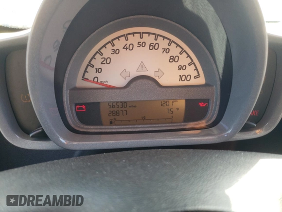 2008 Smart fortwo Pure z VIN WMEEJ31X18K113151, wystawiony jako Copart lot #79044774 z przebiegiem 56 530 mil mil oraz Czysty tytuł • Clean title. Historia ofert i sprzedaży dostępna na DreamBid. Obrazek 9.