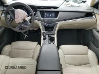 2017 Cadillac XT5 Luxury FWD with VIN 1GYKNBRS7HZ263985, listed as a Copart auction lot 50231215 with 28,542 mi miles and Salvage Title. Bid and sale history available at DreamBid. Image 8.