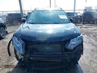 2015 Nissan Rogue SL with VIN 5N1AT2MV8FC899383, listed as a IAAI auction lot 38805565 with 95,236 mi miles and . Bid and sale history available at carsss.com. Image 13.
