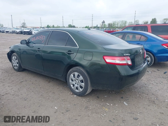 2011 Toyota Camry LE z VIN 4T1BF3EK3BU703487, wystawiony jako IAAI lot #42112553 z przebiegiem 133 063 mil mil oraz . Historia ofert i sprzedaży dostępna na DreamBid. Obrazek 3.