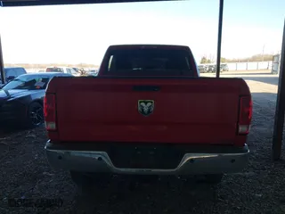 2018 Ram 2500 Tradesman with VIN 3C6UR5CJ2JG120962, listed as a IAAI auction lot 41041140 with 90,737 mi miles. Bid and sale history available at carsss.com. Image 16.