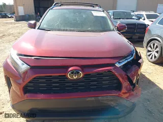 2022 Toyota RAV4 XLE with VIN 2T3W1RFV9NW186218, listed as a IAAI auction lot 41656275 with 27,400 mi miles. Bid and sale history available at carsss.com. Image 6.