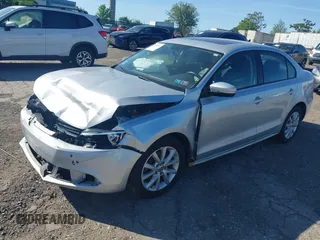 2012 Volkswagen Jetta SE with VIN 3VWDP7AJ5CM352597, listed as a IAAI auction lot 42301441 with 109,248 mi miles and . Bid and sale history available at DreamBid. Image 2.