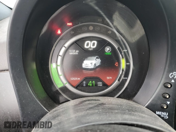 2016 FIAT 500e z VIN 3C3CFFGEXGT229500, wystawiony jako Copart lot #86539904 z przebiegiem 52 624 mil mil oraz Szkoda całkowita • Salvage title. Historia ofert i sprzedaży dostępna na DreamBid. Obrazek 9.