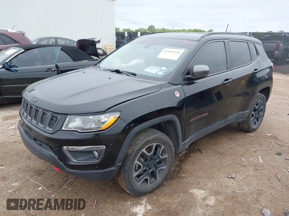 2019 Jeep Compass Trailhawk z VIN 3C4NJDDB5KT618149, wystawiony jako IAAI lot #41959320 z przebiegiem 99 795 mil mil oraz . Historia ofert i sprzedaży dostępna na DreamBid. Obrazek 17.