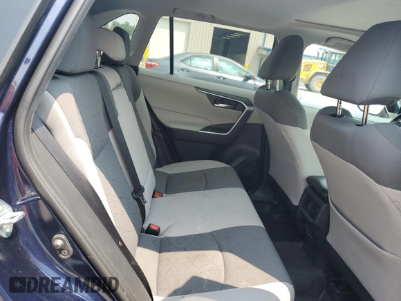 2019 Toyota RAV4 with VIN ME7796, listed as a Copart auction lot 63487955 with 39,466 mi miles and Salvage title. Bid and sale history available at DreamBid. Image 11.