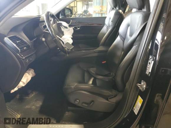 2017 Volvo XC90 Momentum with VIN YV4A22PK4H1165103, listed as a Copart auction lot 59470585 with 76,313 mi miles and Salvage title. Bid and sale history available at DreamBid. Image 7.