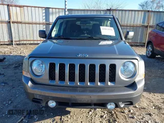 2013 Jeep Patriot Latitude with VIN 1C4NJPFA1DD169521, listed as a IAAI auction lot 41812936 with 133,088 mi miles. Bid and sale history available at carsss.com. Image 12.