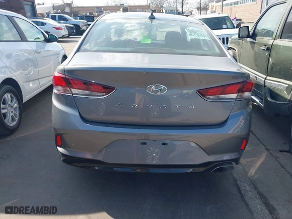 2019 Hyundai Sonata Sport with VIN 5NPE34AF5KH815856, listed as a IAAI auction lot 41687468 with 59,030 mi miles. Bid and sale history available at carsss.com. Image 16.