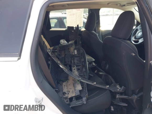 2016 Jeep Cherokee Latitude with VIN 1C4PJMCS6GW236286, listed as a IAAI auction lot 42492859 with 152,242 mi miles and . Bid and sale history available at DreamBid. Image 8.