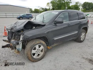 2011 Jeep Grand Cherokee Laredo z VIN 1J4RR4GG6BC530637, wystawiony jako Copart lot #52967645 z przebiegiem 171 192 mil mil oraz Szkody całkowita. Historia ofert i sprzedaży dostępna na DreamBid. Obrazek 1.