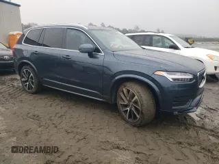 2022 Volvo XC90 Momentum with VIN YV4A22PK5N1852120, listed as a Copart auction lot 71234424 with 42,519 mi miles and Salvage title. Bid and sale history available at DreamBid. Image 4.