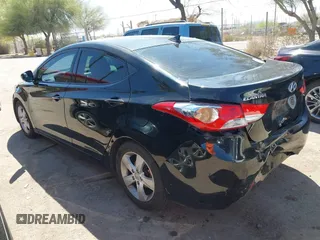 2013 Hyundai Elantra GLS z VIN 5NPDH4AE4DH440405, wystawiony jako IAAI lot #41901236 z przebiegiem 122 375 mil mil oraz . Historia ofert i sprzedaży dostępna na DreamBid. Obrazek 3.