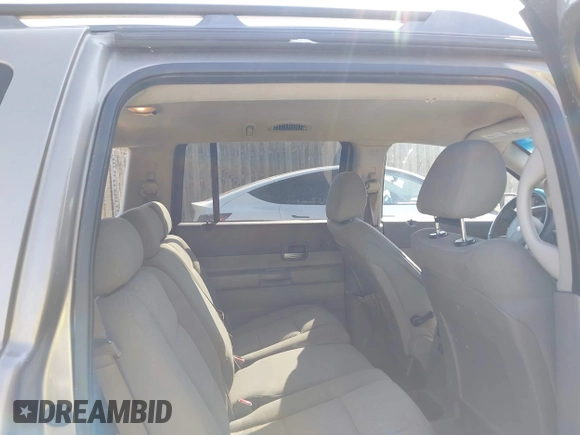 2007 Dodge Durango SLT with VIN 1D8HB48P77F549418, listed as a IAAI auction lot 42081636 with 275,693 mi miles and . Bid and sale history available at DreamBid. Image 8.
