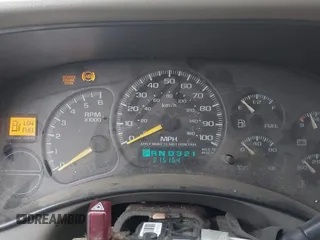 2002 GMC Yukon SLT with VIN 1GKEC13T02R313772, listed as a IAAI auction lot 42131289 with 215,164 mi miles. Bid and sale history available at carsss.com. Image 7.