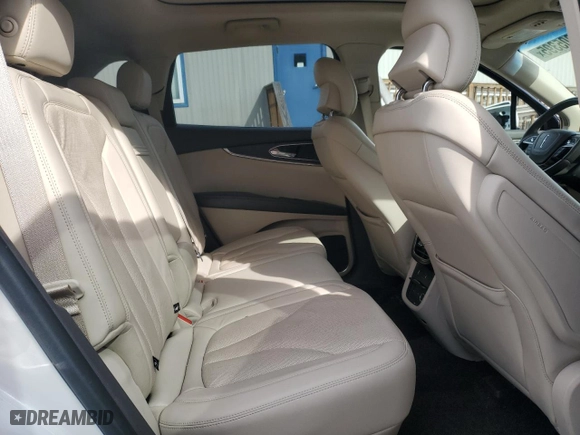 2019 Lincoln Nautilus Reserve with VIN 2LMPJ8L91KBL62781, listed as a Copart auction lot 45805395 with 0 mi miles and Salvage Title. Bid and sale history available at carsss.com. Image 12.