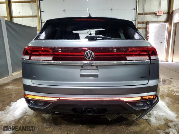2025 Volkswagen Atlas Cross Sport 2.0T SE w/Technology with VIN 1V2HE2CA1SC204312, listed as a Copart auction lot 88003445 with 3,778 mi miles and Clean Title. Bid and sale history available at carsss.com. Image 6.