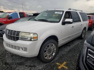2013 Lincoln Navigator z VIN 5LMJJ3H58DEL06660, wystawiony jako Copart lot #73976364 z przebiegiem 88 978 mil mil oraz Szkoda całkowita • Salvage title. Historia ofert i sprzedaży dostępna na DreamBid. Obrazek 1.