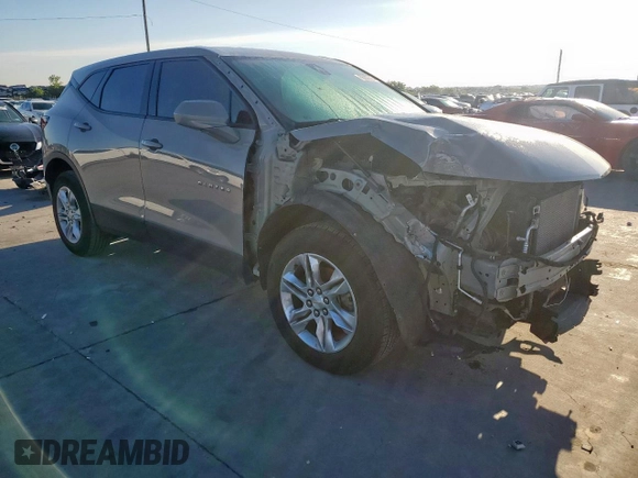 2021 Chevrolet Blazer LT z VIN 3GNKBCRSXMS542267, wystawiony jako Copart lot #55837615 z przebiegiem 53 369 mil mil oraz Szkoda całkowita • Salvage title. Historia ofert i sprzedaży dostępna na DreamBid. Obrazek 4.