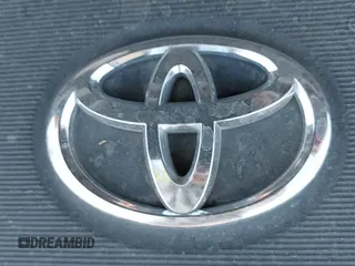 2015 Toyota Sienna XLE z VIN 5TDYK3DCXFS621190, wystawiony jako IAAI lot #41646481 z przebiegiem 173 817 mil mil oraz . Historia ofert i sprzedaży dostępna na DreamBid. Obrazek 19.