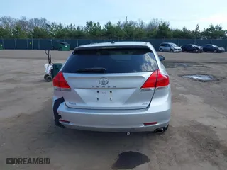 2010 Toyota Venza with VIN 4T3BA3BB9AU015776, listed as a IAAI auction lot 42053863 with 208,842 mi miles. Bid and sale history available at carsss.com. Image 16.