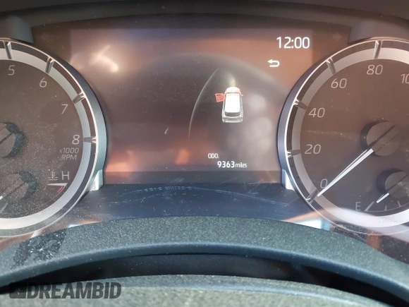 2024 Toyota Highlander LE z VIN 5TDKDRAH0RS528587, wystawiony jako IAAI lot #42002196 z przebiegiem 9 363 mil mil oraz . Historia ofert i sprzedaży dostępna na DreamBid. Obrazek 7.