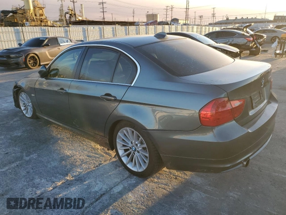 2009 BMW 3 Series 335i z VIN WBAPM73559A367676, wystawiony jako Copart lot #87549855 z przebiegiem 110 704 mil mil oraz Szkoda całkowita • Salvage title. Historia ofert i sprzedaży dostępna na DreamBid. Obrazek 2.