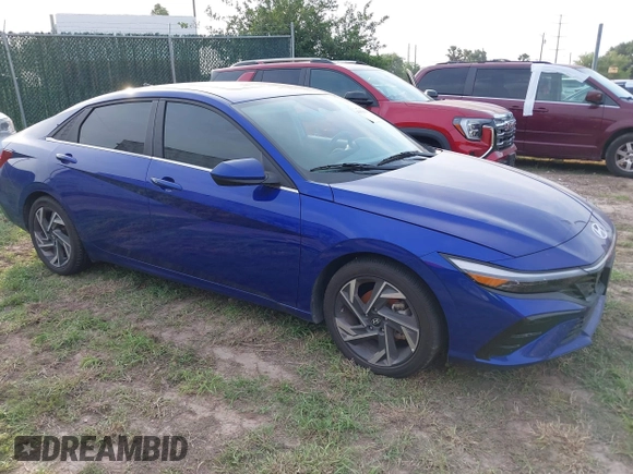 2024 Hyundai Elantra SEL z VIN KMHLS4DG2RU821902, wystawiony jako IAAI lot #41938643 z przebiegiem 6 381 mil mil oraz . Historia ofert i sprzedaży dostępna na DreamBid. Obrazek 13.