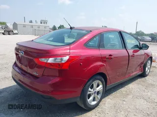 2013 Ford Focus SE z VIN 1FADP3F27DL350923, wystawiony jako IAAI lot #42405976 z przebiegiem 126 730 mil mil oraz . Historia ofert i sprzedaży dostępna na DreamBid. Obrazek 4.