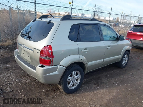 2007 Hyundai Tucson SE with VIN KM8JN12D47U485334, listed as a IAAI auction lot 41777257 with 107,969 mi miles. Bid and sale history available at carsss.com. Image 4.