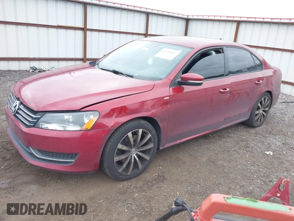 2015 Volkswagen Passat Limited Edition Edition z VIN 1VWAT7A37FC040495, wystawiony jako IAAI lot #42228267 z przebiegiem 203 105 mil mil oraz . Historia ofert i sprzedaży dostępna na DreamBid. Obrazek 2.