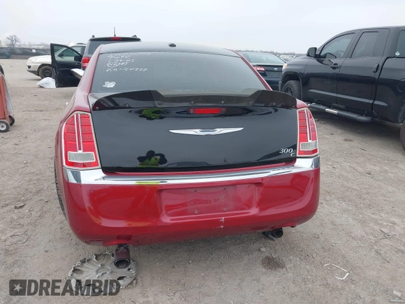 2012 Chrysler 300 C z VIN 2C3CCAET6CH160837, wystawiony jako IAAI lot #41450010 z przebiegiem 201 992 mil mil oraz . Historia ofert i sprzedaży dostępna na DreamBid. Obrazek 16.