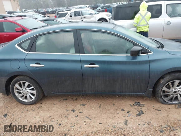 2015 Nissan Sentra SR with VIN 3N1AB7AP7FY321179, listed as a IAAI auction lot 41935752 with 157,994 mi miles and . Bid and sale history available at DreamBid. Image 13.