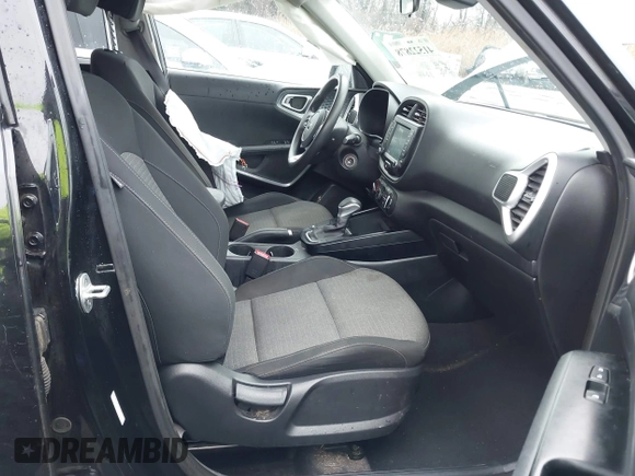 2020 Kia Soul S with VIN KNDJ23AU6L7121354, listed as a IAAI auction lot 41522878 with 79,136 mi miles. Bid and sale history available at carsss.com. Image 5.