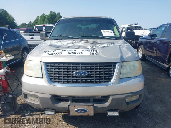 2005 Ford Expedition Special Service with VIN 1FMPU15575LA26271, listed as a IAAI auction lot 42378940 with 175,802 mi miles and . Bid and sale history available at DreamBid. Image 6.